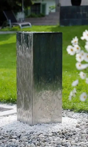 نافورة مياه ستانلس المكعبات