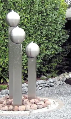 نافورة مياه ستانلس عمدان بكورة