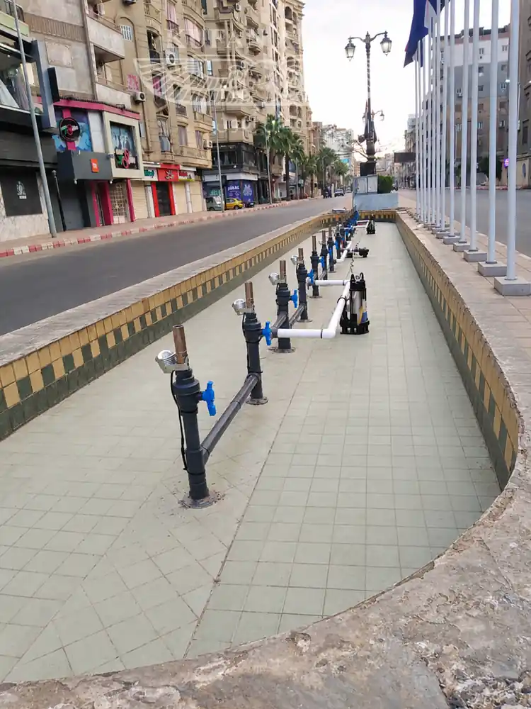 مرحلة التجهيز ٥ تركيب أنابيب ومضخات نافورة راقصة